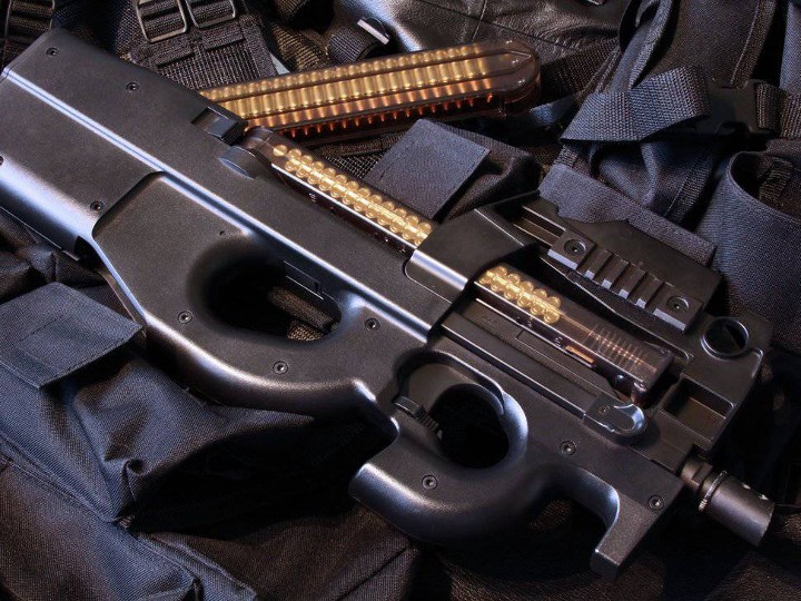 p90-submachine-gun