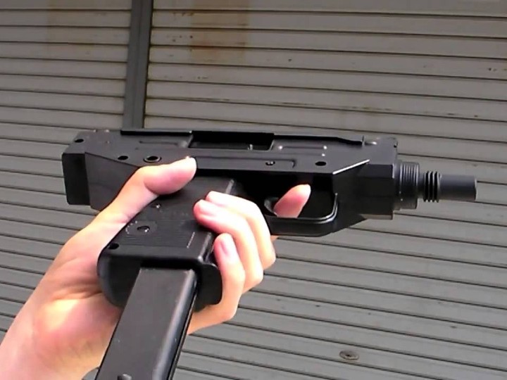 uzi-submachine-gun